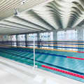 华师新城实验高级中学恒温游泳馆